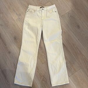 Judy Blue Ecru (Cream/Vanilla) straight fit